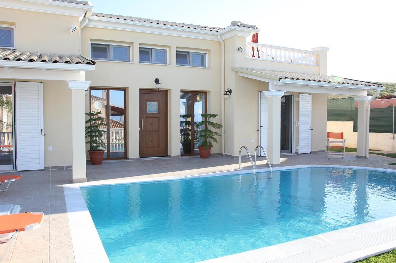 Villa De La Mer Agios Stefanos Avliotes  Exteriér fotografie